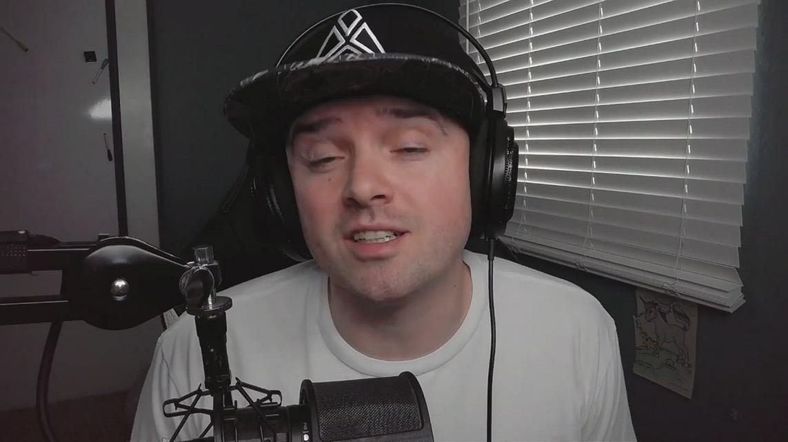 'Video thumbnail for Automatically Change Razer RGB Designs When Switching Games'
